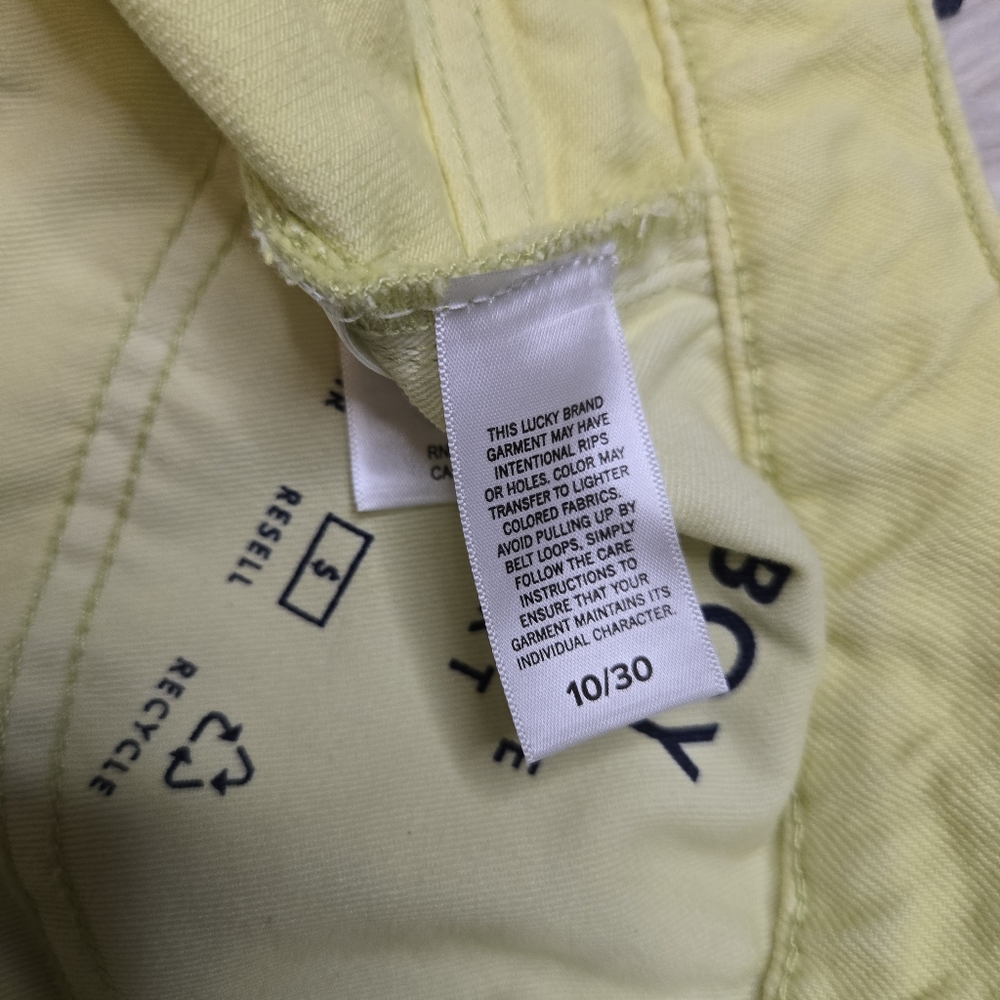 ๐ NWT Lucky Brand Yellow Boy Midrise Cutoff Shorts Size 30 - Picture 4 of 4